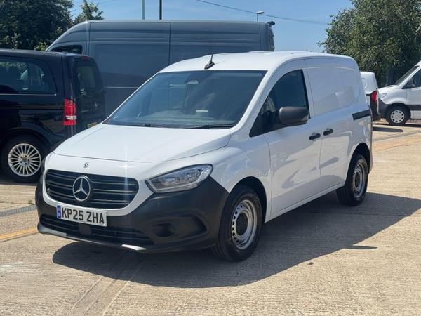 Used 2025 Mercedes-Benz Citan 1.5 110 CDI BASE L1 Euro 6 (s/s) 5dr White at MBNI Truck & Van