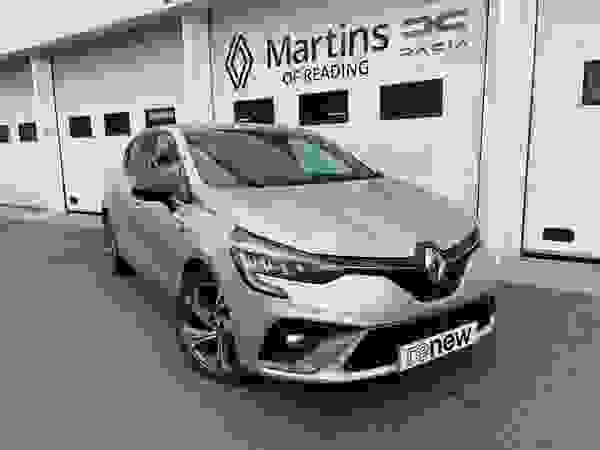 Used 2022 Renault Clio 1.6 E-TECH RS Line Auto Euro 6 (s/s) 5dr Silver at Martins Group