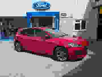 Used ~ Ford Focus 1.0T EcoBoost MHEV ST-Line DCT Euro 6 (s/s) 5dr Fantastic Red at Islington Motor Group