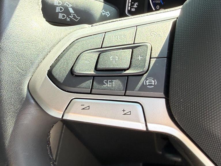 Used Volkswagen T-Roc WO73LWR 18