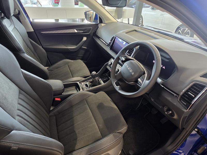 Skoda Karoq Photo at-b89f6cb22b3b4eda8d00d41e56a0f935.jpg