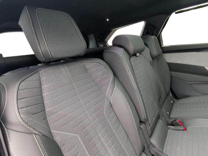 Used Peugeot 5008 202609035684391 17