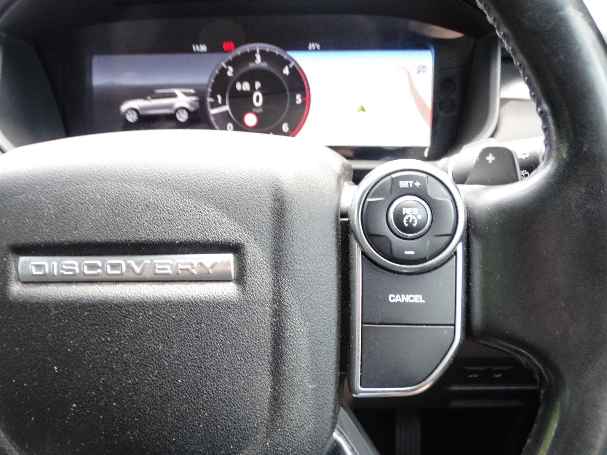 Land Rover Discovery 3.0 TD V6 HSE SUV 5dr Diesel Auto 4WD Euro 6 (s/s) (258 ps) — photo 34
