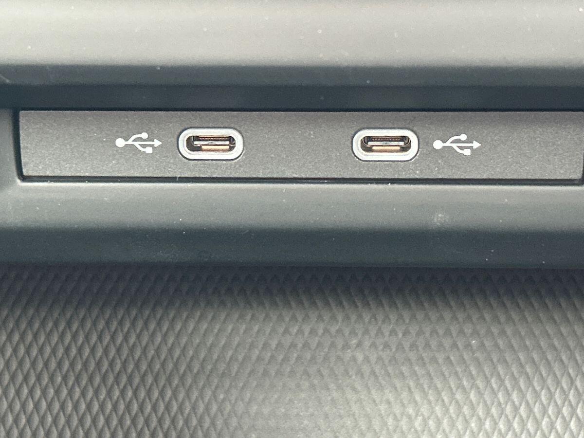 Volkswagen Golf Photo at-b90a6bdc18f84a68814bc4b9beae0290.jpg