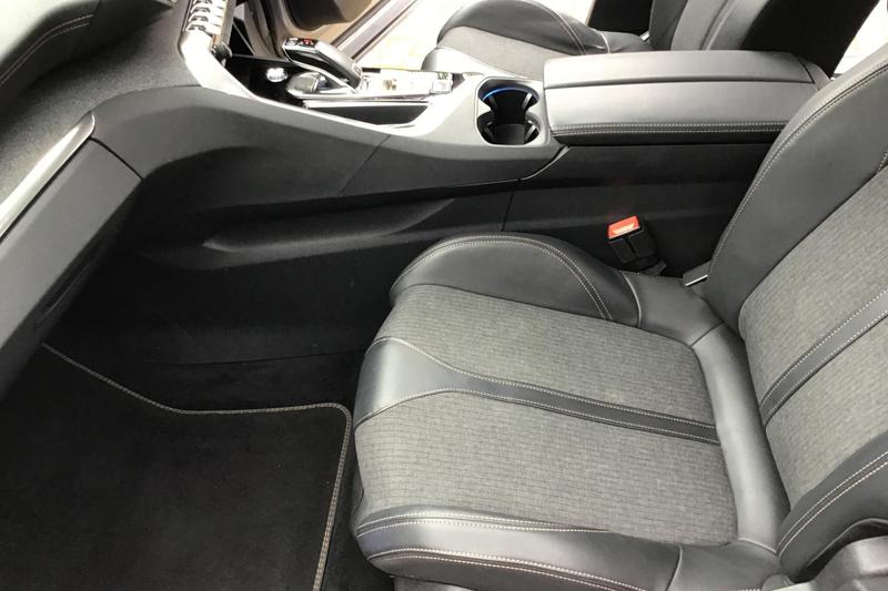 Used Peugeot 5008 YC20WMG 48