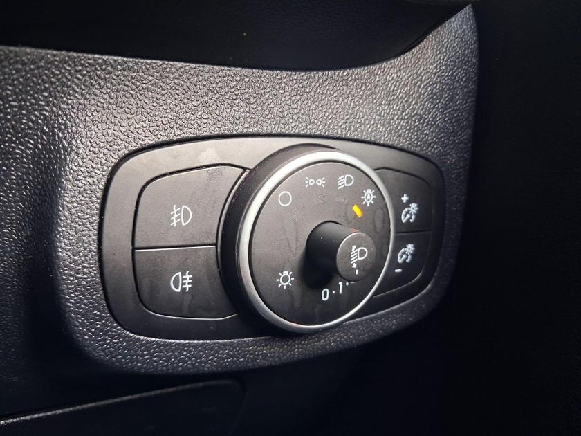 Ford Fiesta Photo at-b92818532c69429ea15722c0e74c5b2c.jpg