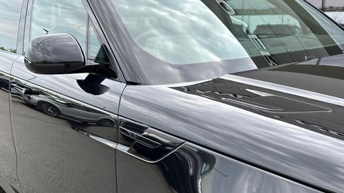 Land Rover Range Rover Sport Photo at-b9580dab13724af7921ff5d460a0451b.jpg