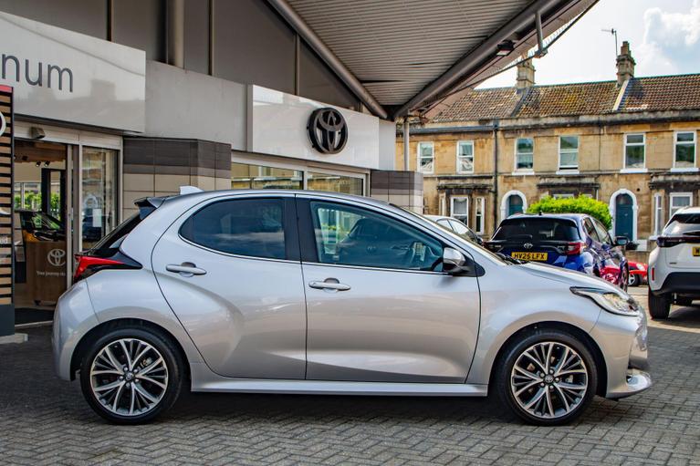 Used Toyota Yaris WR73OGT 5