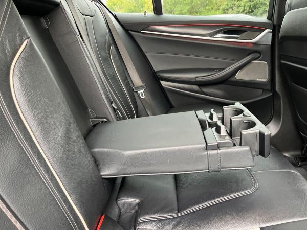BMW 5 Series Photo at-b9ae0d39934b47af968bfd7242d985c8.jpg