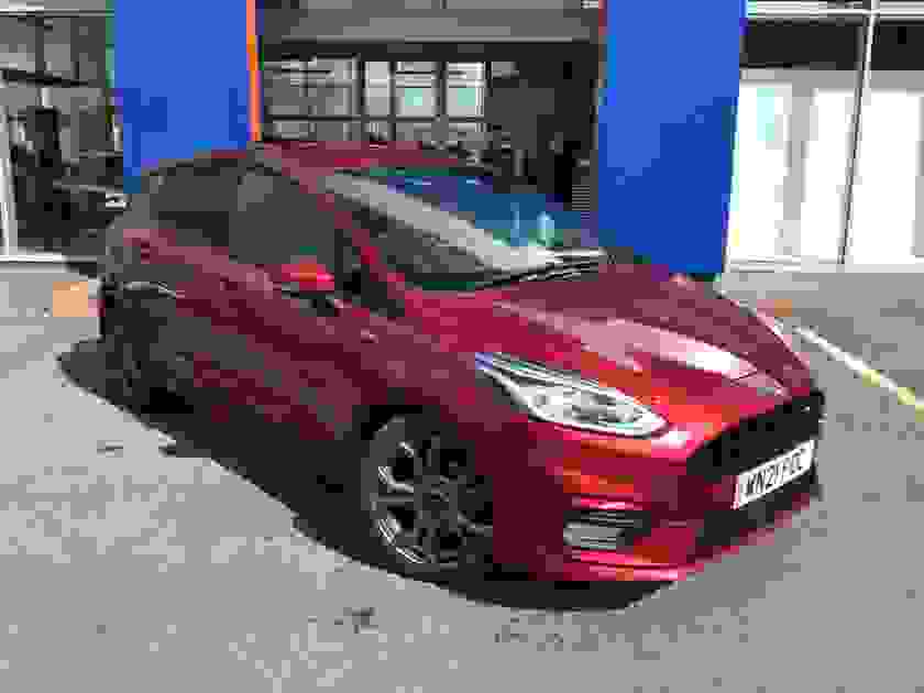 Ford Fiesta Photo at-b9b7aeae68604c1f879b8045af402f10.jpg
