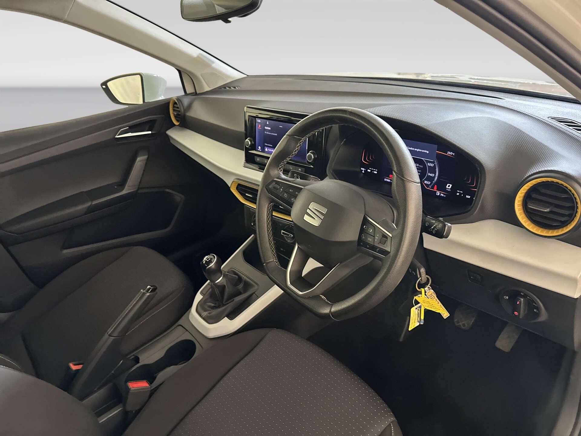 2023 SEAT Arona thumbnail 18