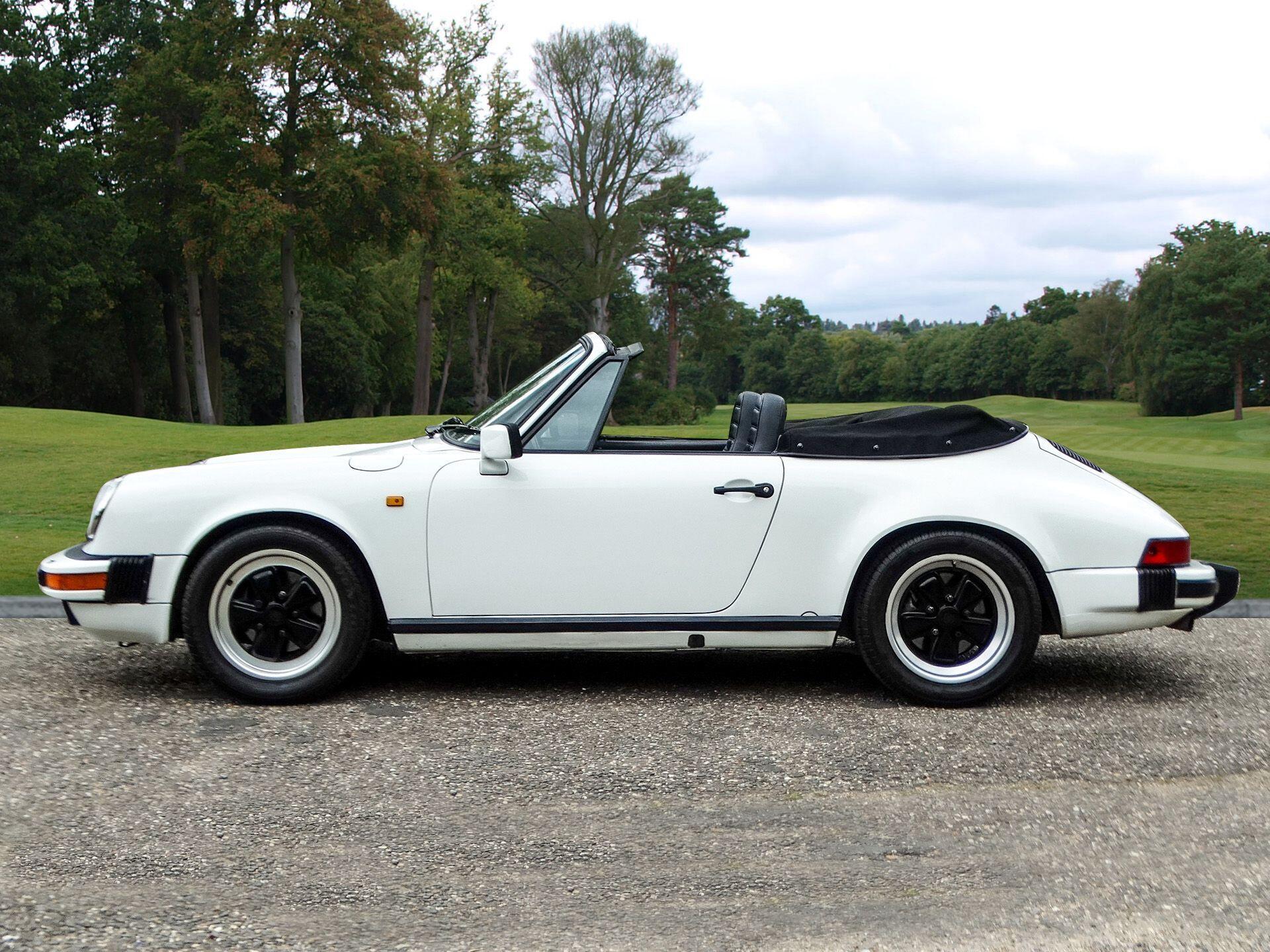 Porsche 911 3.6 993 Carrera 4 Cabriolet 2dr Petrol Manual AWD (272 bhp) — photo 2