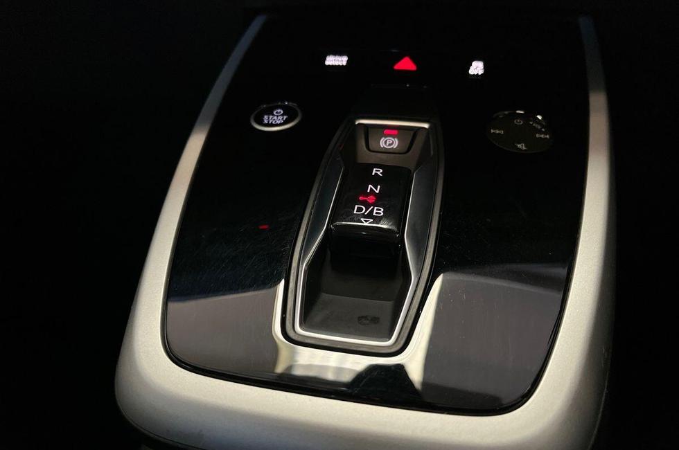 Audi Q4 Photo at-b9d93a7db7e64d86aeff5d575c3b5a7f.jpg