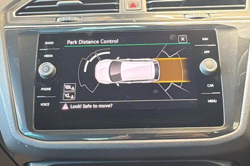 Volkswagen TIGUAN Photo at-b9ddbc7a09fd46d7a4c4bab8819d06f6.jpg