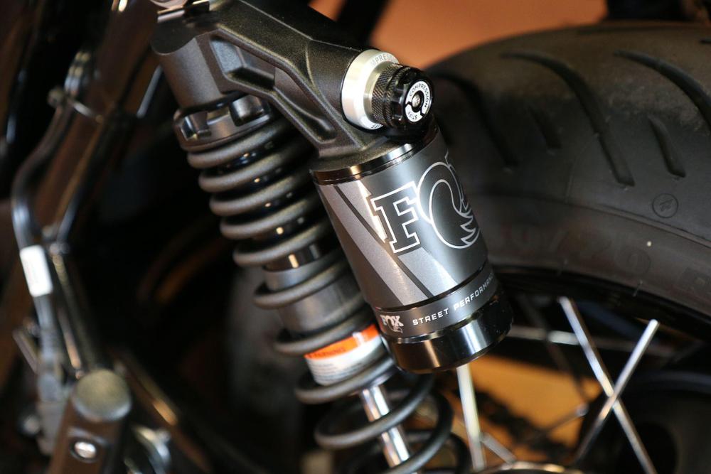 Triumph Bonneville T120 Photo at-ba42fc67fd844e58b9c5bbe3c1e940c0.jpg