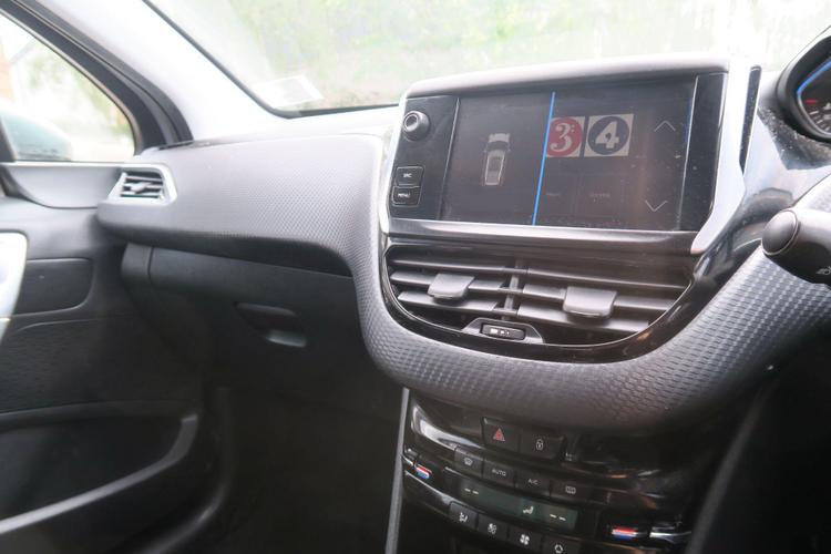 Used Peugeot 2008 BU18FGZ 17
