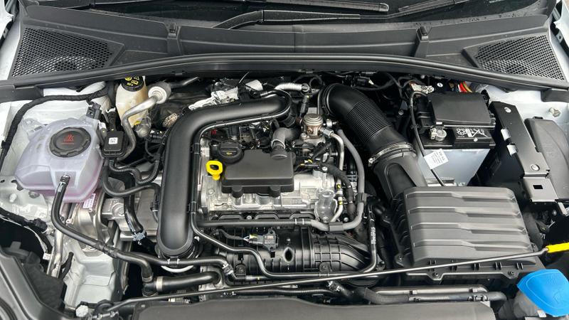 Skoda Fabia Photo at-ba4ccd95d87d4b748b54bea420e00acb.jpg