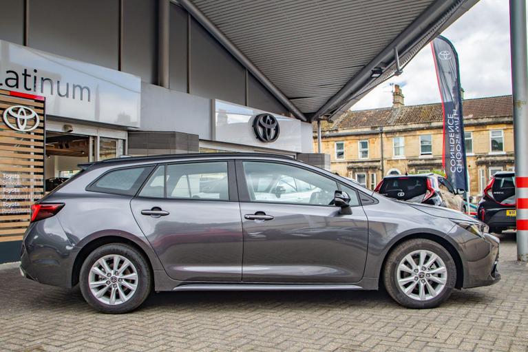 Used Toyota Corolla FP25JKU 5