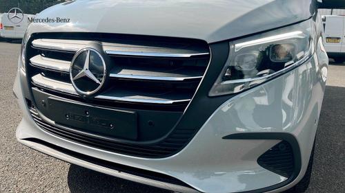 Mercedes-Benz Vito Photo at-ba53cf3ddb0d4c8cb02f5dcd64b683f0.jpg