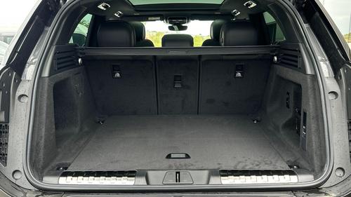 Land Rover Range Rover Sport Photo at-ba560fe29ea2486a8ba69c07c00a7702.jpg