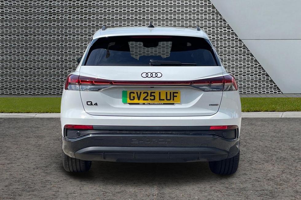 Audi Q4 Photo at-ba710b8341334ab6a5959bb954b2810f.jpg