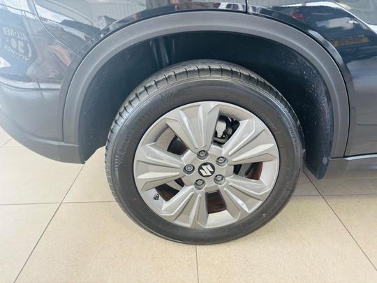 Suzuki Vitara Photo at-ba7fcf0f9393478e89bbdfe0e3cc8b54.jpg