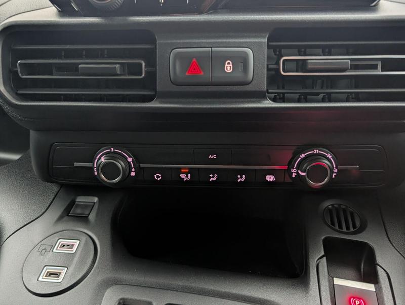 Used Peugeot e-Partner NU74VLB 24