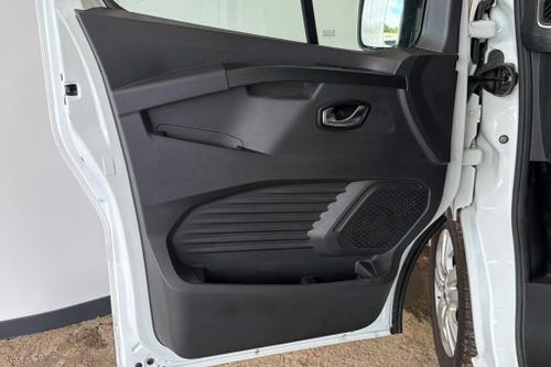 Renault TRAFIC Photo at-bac302327693473d9ef783511339195c.jpg