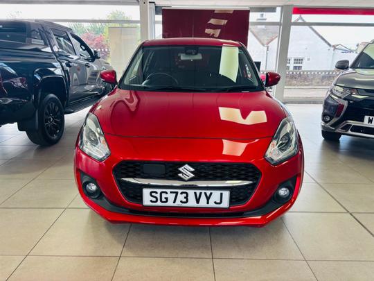 Suzuki Swift Photo at-badfa7e77def4eb6b47fdd2b283e5aee.jpg