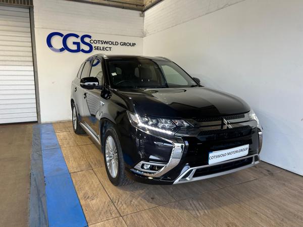 None MITSUBISHI OUTLANDER 2.4H TWINMOTOR 13.8KWH 4H SUV 5DR PETROL PLUG IN HYBRID CVT 4WD... photo