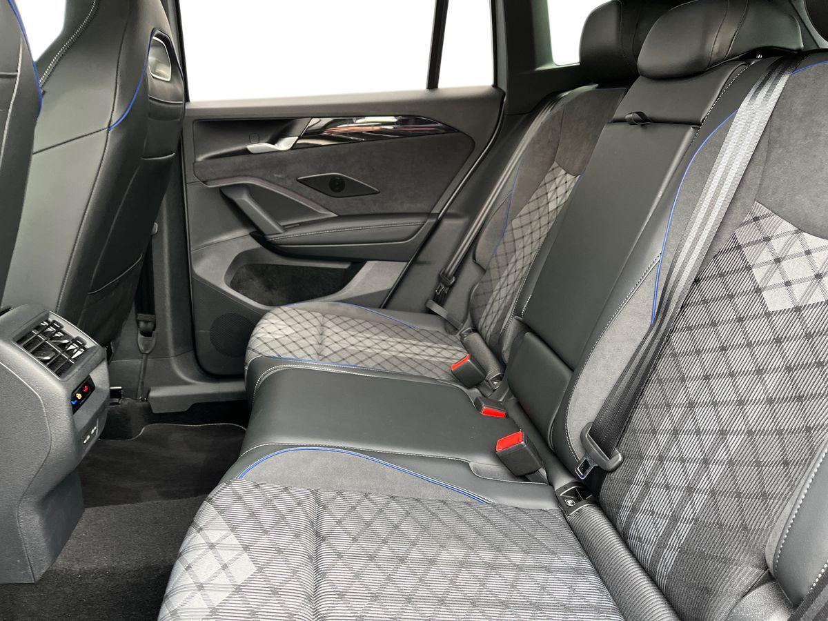 Volkswagen Tiguan Photo at-bb175c0322d64e3a85b9b81c182353cb.jpg