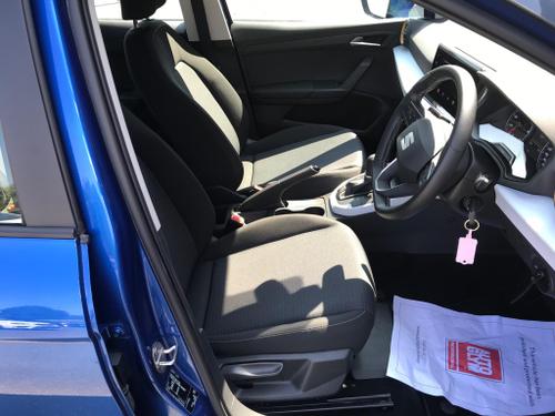 SEAT Arona Photo at-bb37dc54c857428bb2d67d7bb2278b37.jpg