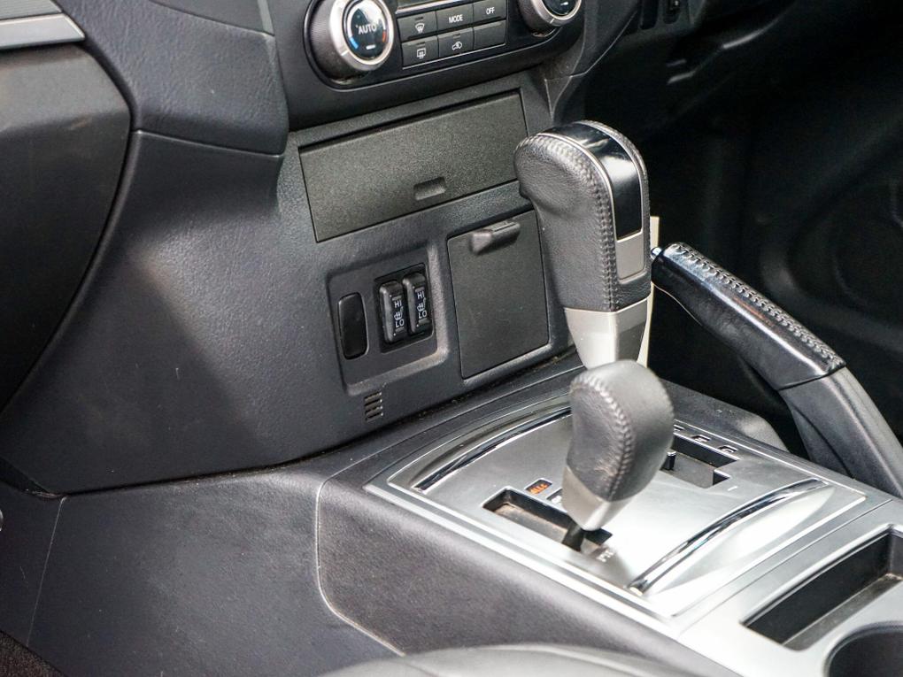 Used Mitsubishi Shogun SV14KPA 14