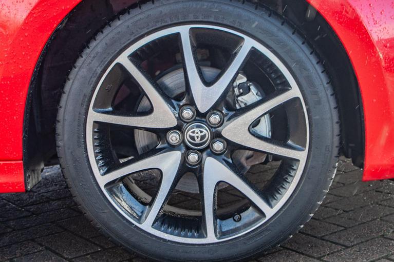 Used Toyota Yaris YY21UPM 17