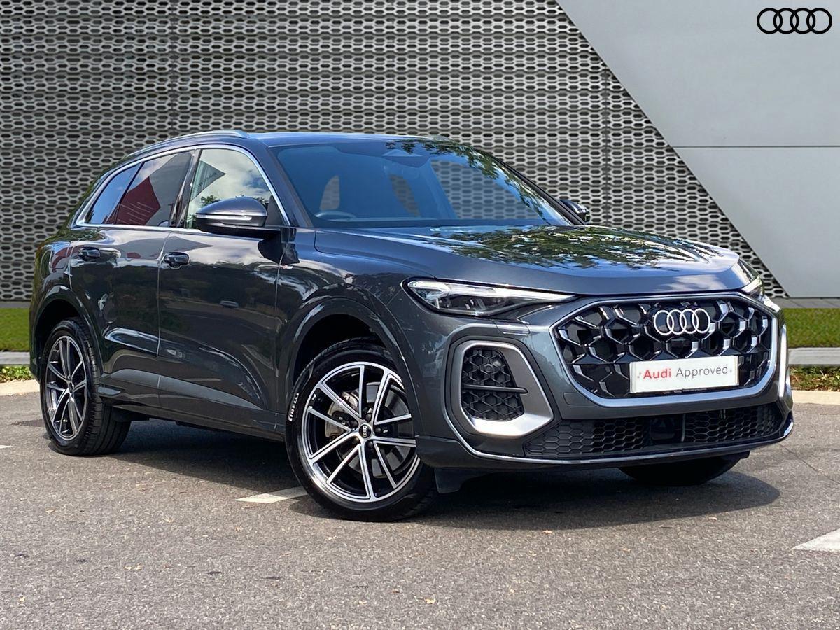 Audi Q5 listing photo