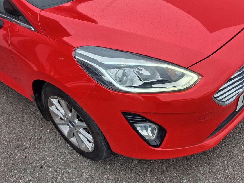Ford Fiesta Photo at-bc1ac304819c40dc8cbbc2597ccecae8.jpg