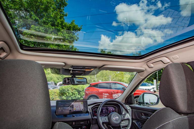 Used Nissan Qashqai BT72ULJ 29