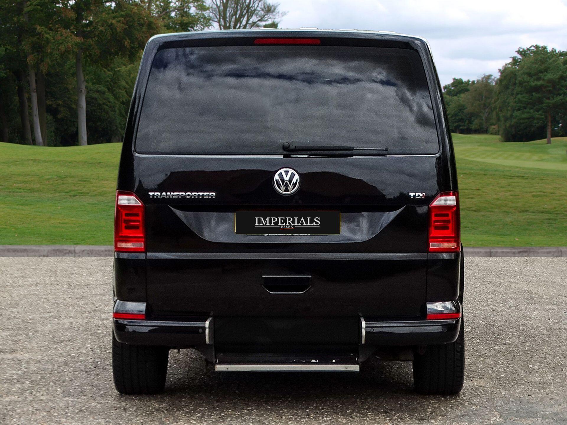 Volkswagen Transporter Shuttle 2.0 TDI BlueMotion Tech SE FWD LWB Euro 6 (s/s) 5dr — photo 11