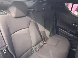Toyota C-HR Photo 28