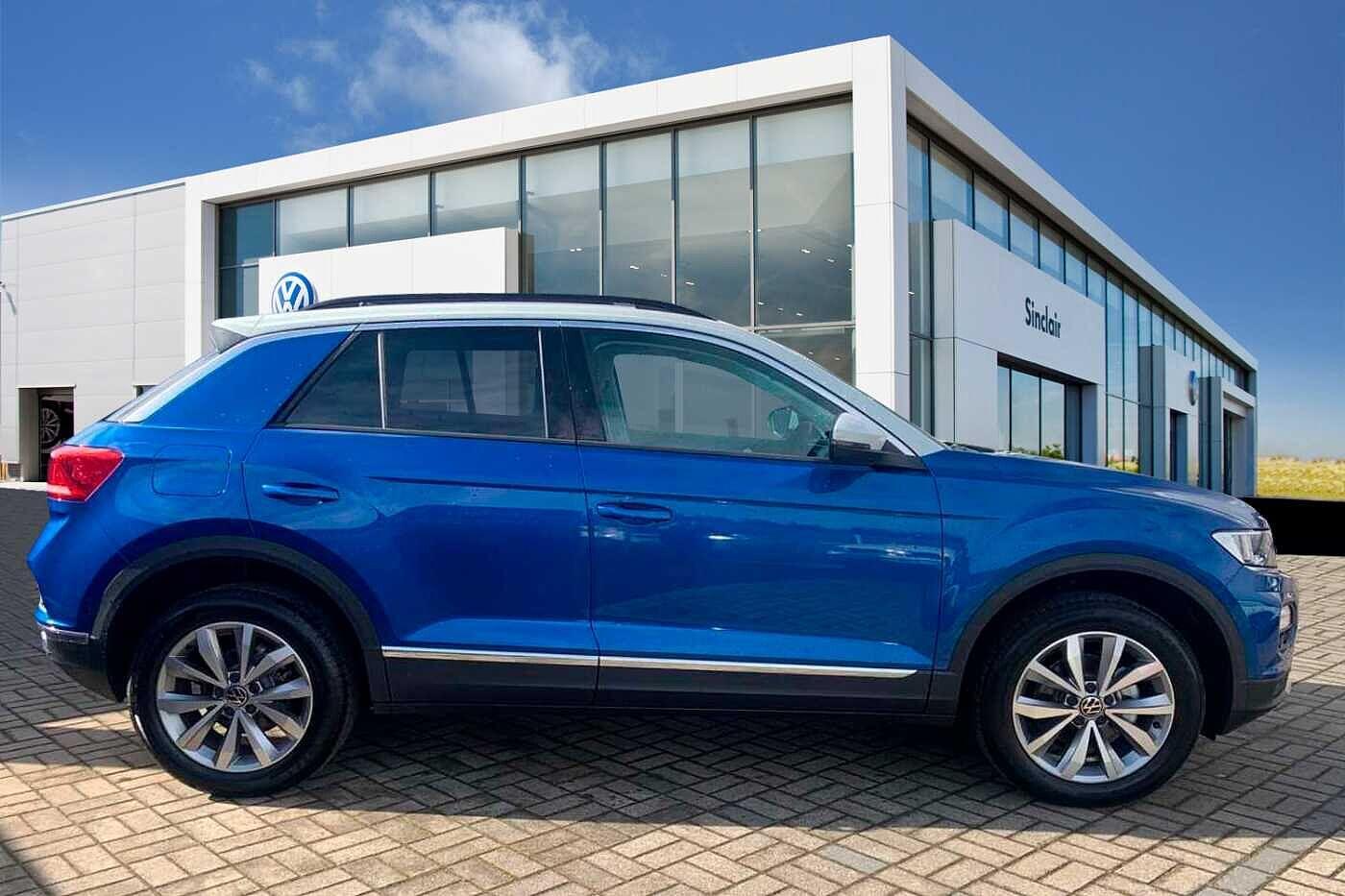 Volkswagen T-ROC Photo at-bc8a95295fd54901b5da4dec142ae291.jpg