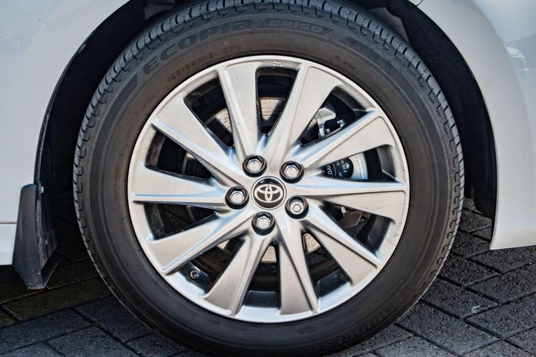 Used Toyota Yaris LS23OWV 17