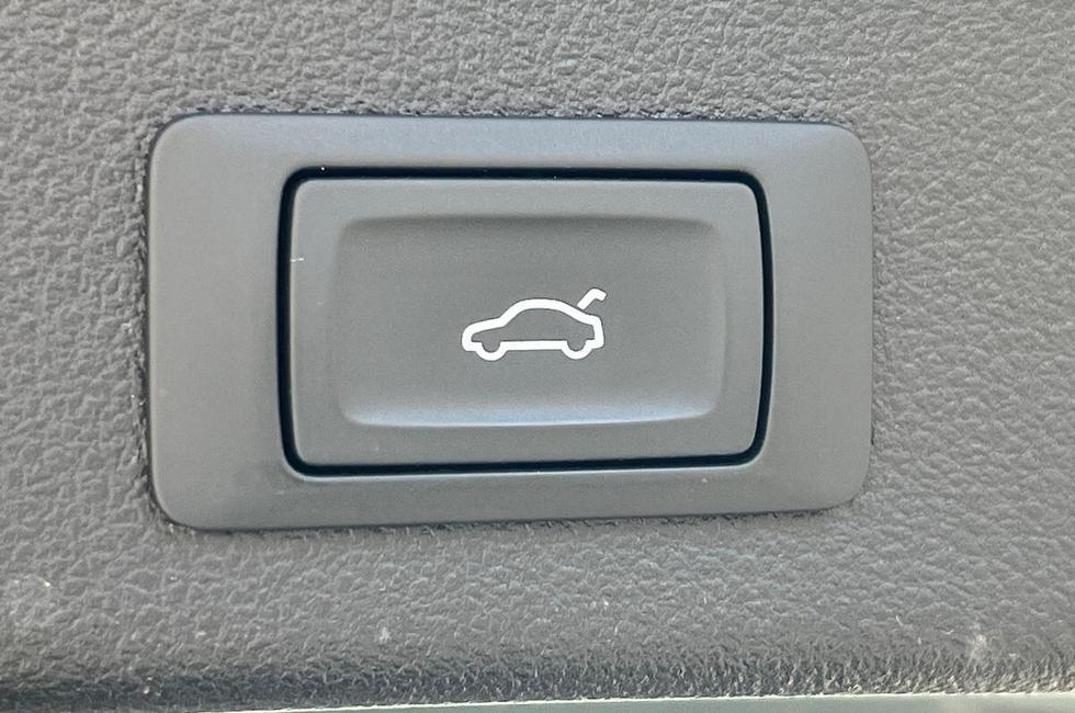 Audi A6 Photo at-bcc7b2f8adb84808a7df7b4c314414c5.jpg