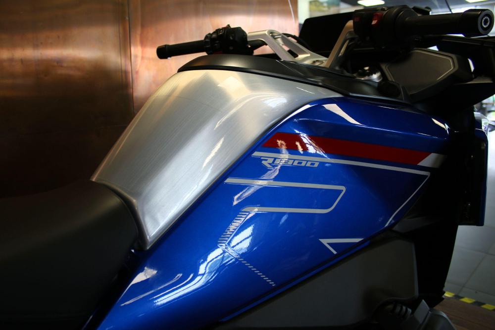 BMW R 1300 RT Photo at-bccd4e74c0954ec1885a7a2f5a7faac6.jpg