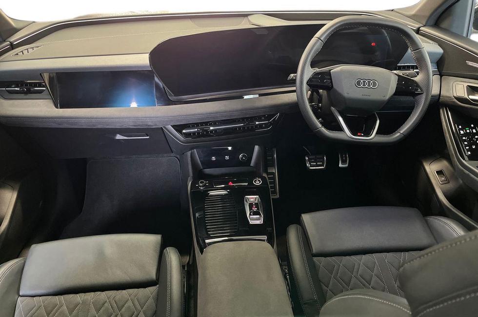 Audi Q6 Photo at-bcf4b917ebfe41c1970b4df6472aa38b.jpg