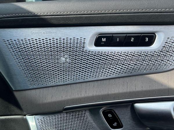 Volvo XC90 Photo at-bd495b147448408b96b141664535234d.jpg