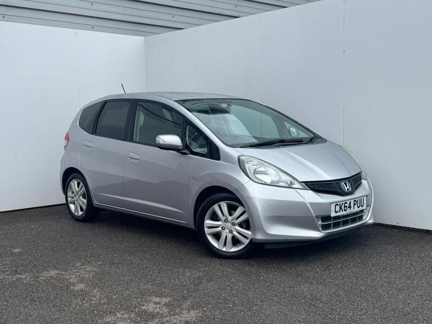 Honda Jazz Photo at-bd4f4b1039624c25aaaec1ed4ba87859.jpg