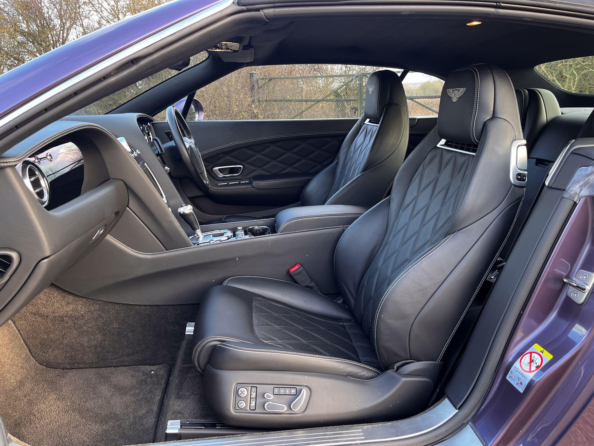 Bentley Continental 4.0 V8 GTC Auto 4WD Euro 5 2dr — photo 3