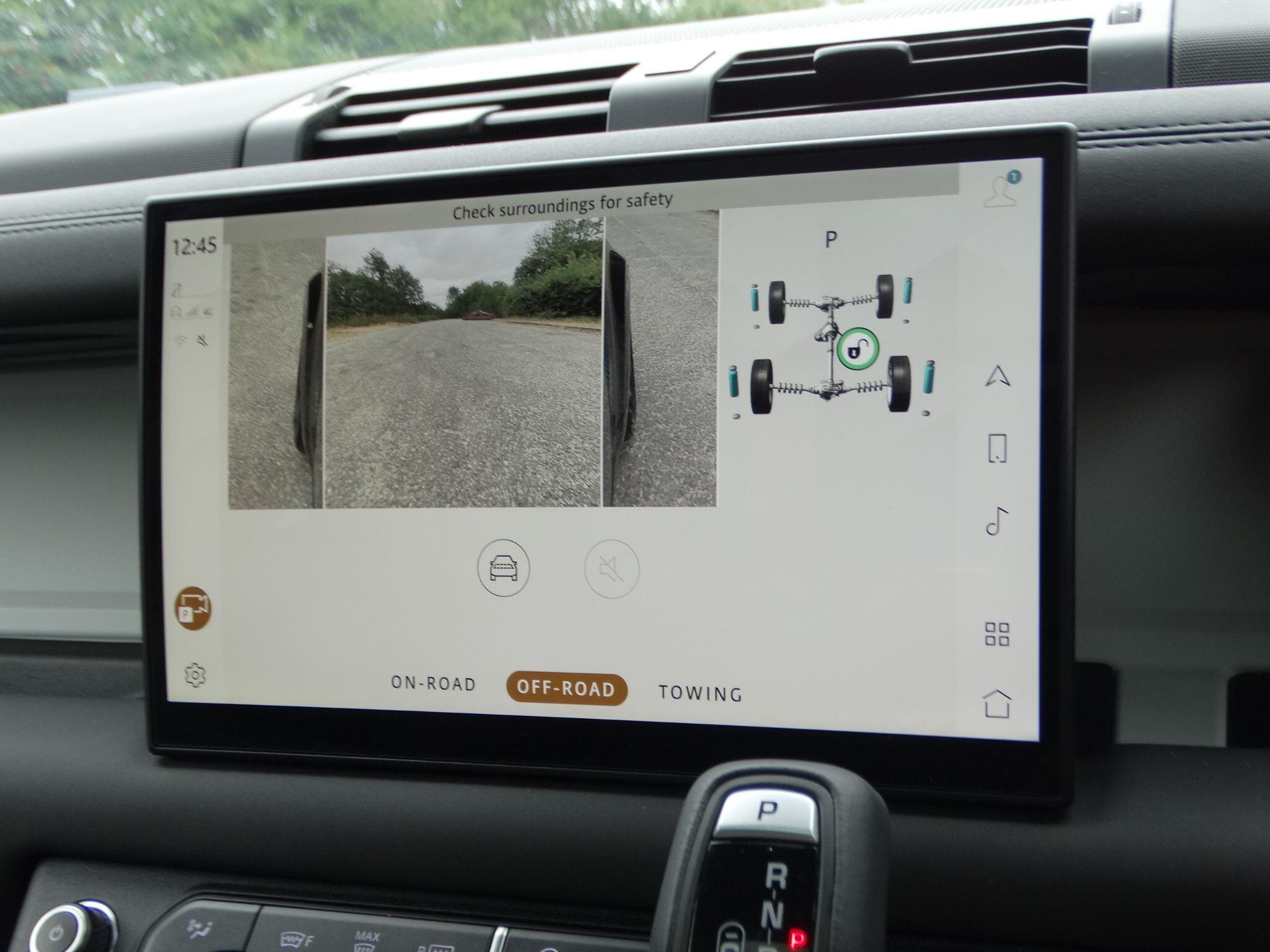 Land Rover Defender 110 3.0 D350 MHEV X-Dynamic SE Auto 4WD Euro 6 (s/s) 5dr — photo 24