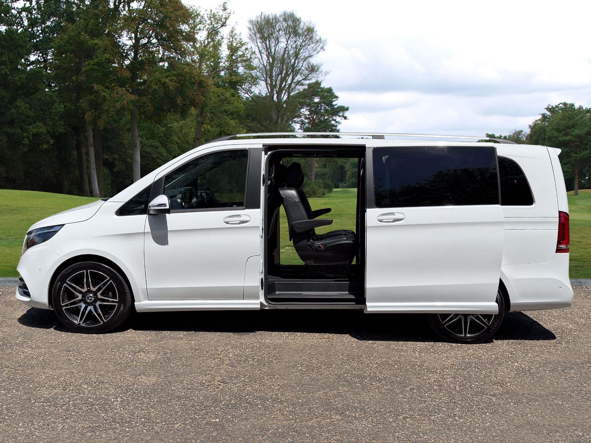 Mercedes-Benz V Class 2.0 V300d AMG Line G-Tronic+ Euro 6 (s/s) 5dr XLWB — photo 3