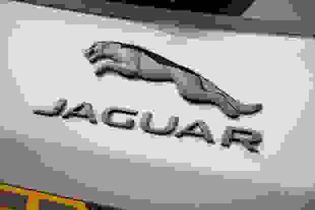 Jaguar F-PACE Photo at-bdadd7be77c7476ba736e9794bb3e207.jpg
